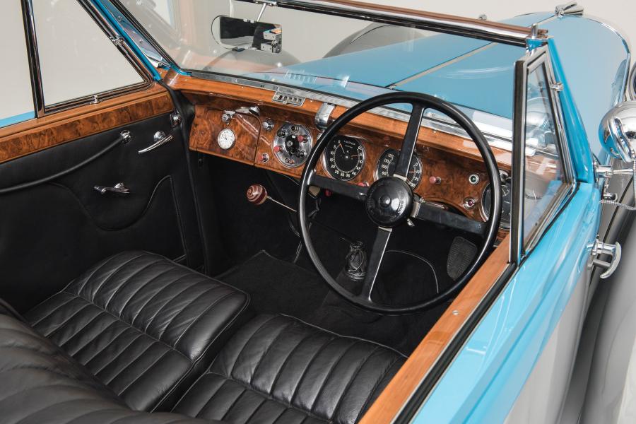 Торпедо Lagonda V12 Rapide Drophead Coupe 1938 года  (фото 24 из 33)